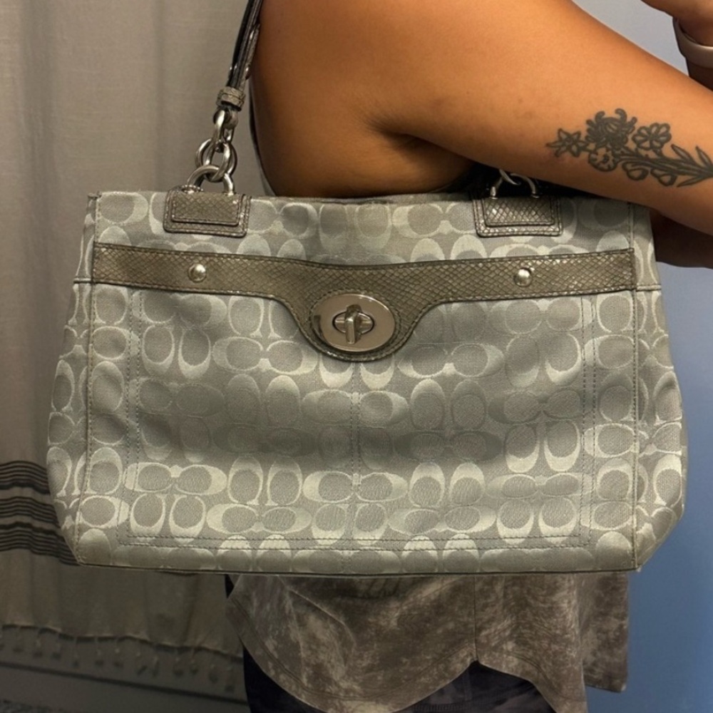 Coach Y2K F16540 Silver Gray Signature Canvas Leather Turn Lock Shoulder Bag